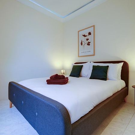 Traditional Maltese Townhouse, Roof Terrace And Views Senglea Exteriör bild