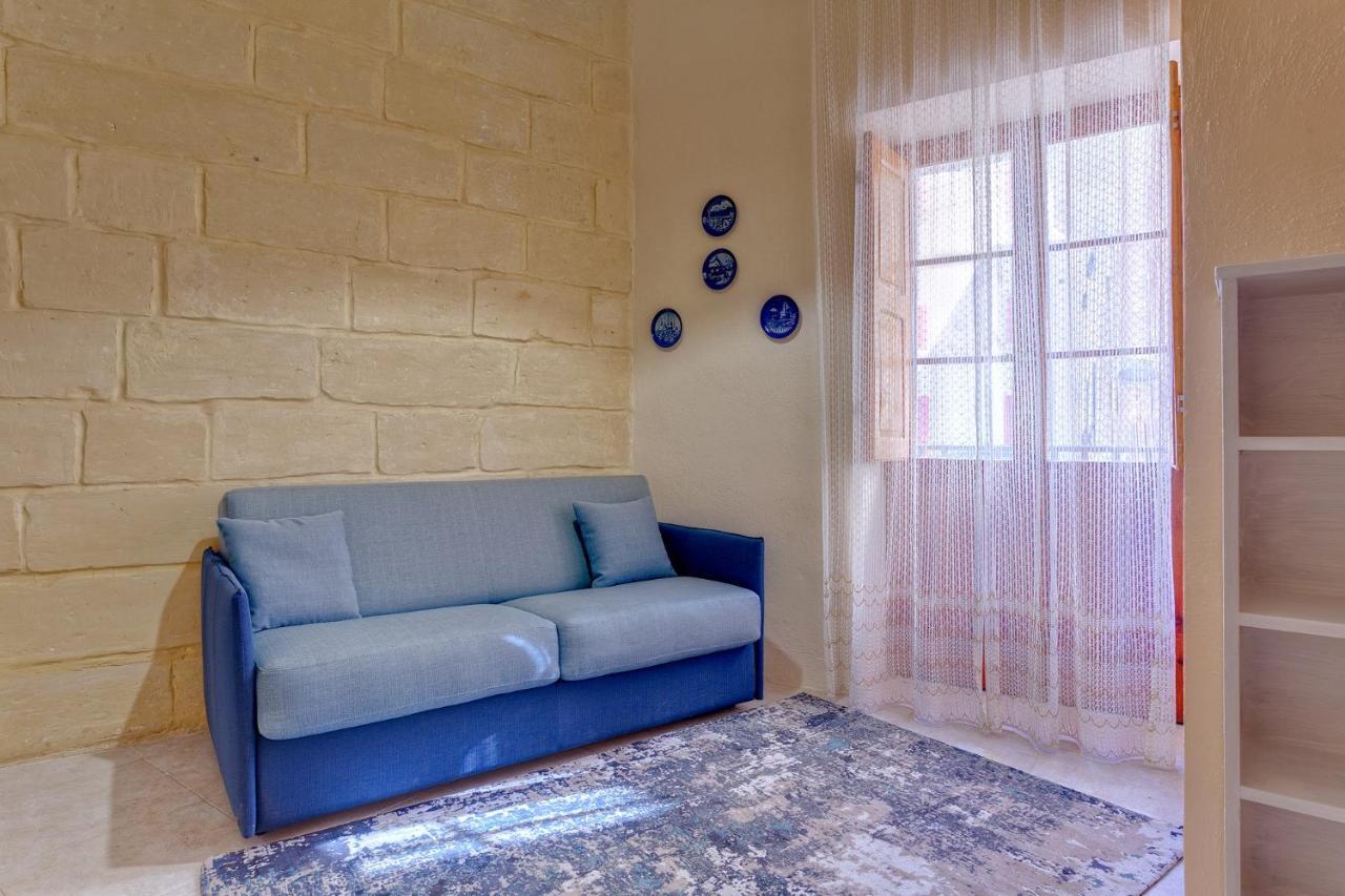 Traditional Maltese Townhouse, Roof Terrace And Views Senglea Exteriör bild